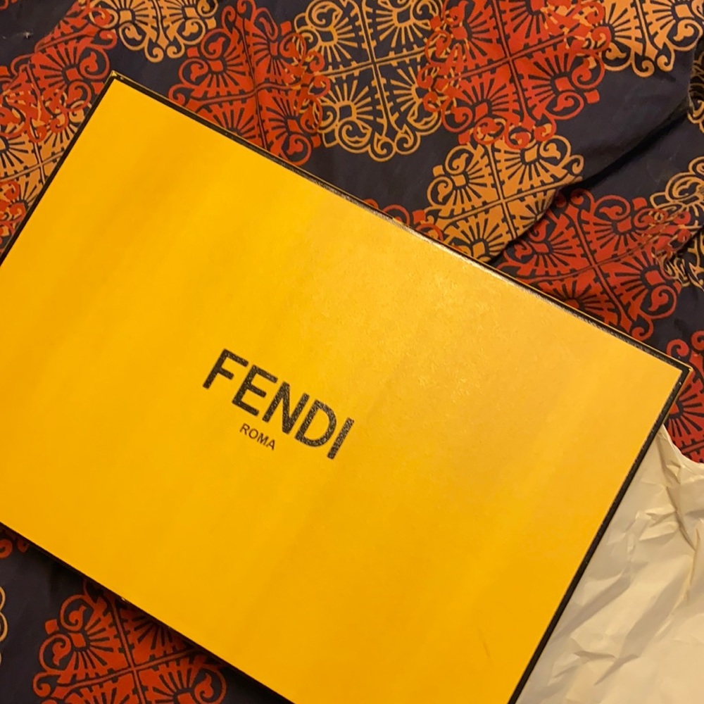 Brand new never worn men’s Size 9 Fendi shoes